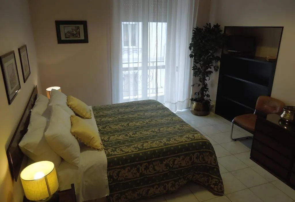 Regina Suite-1